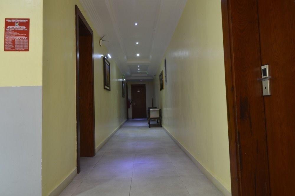 Palazzo Dumont Hotel Ikuata Экстерьер фото